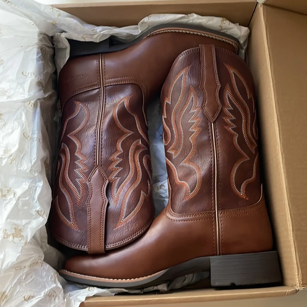 Brown Cowboy Boots Size 8 New in Box - Picture 2 of 11